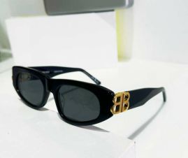 Picture of Balenciga Sunglasses _SKUfw55238946fw